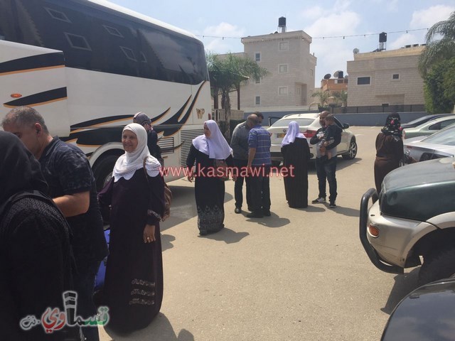 كفرقاسم - فيديو : حافلة الاداري وهبي الشناعه تصل بسلام بلد  الشهداء ويصرح  السفر قطعة من العذاب ولكن وجب على المسؤولين تقييم ما حدث من تقصير في عمرات الربيع  